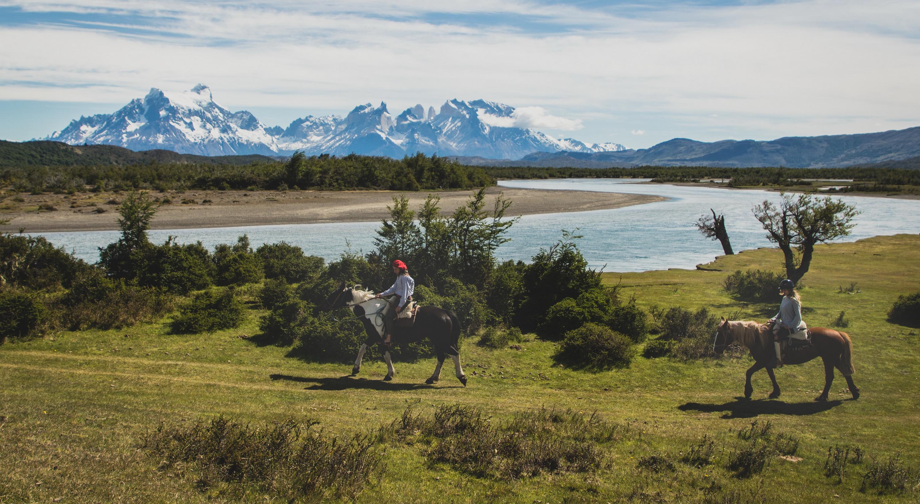 Rio Serrano Hotel And Spa Torres del Paine National Park Luaran gambar